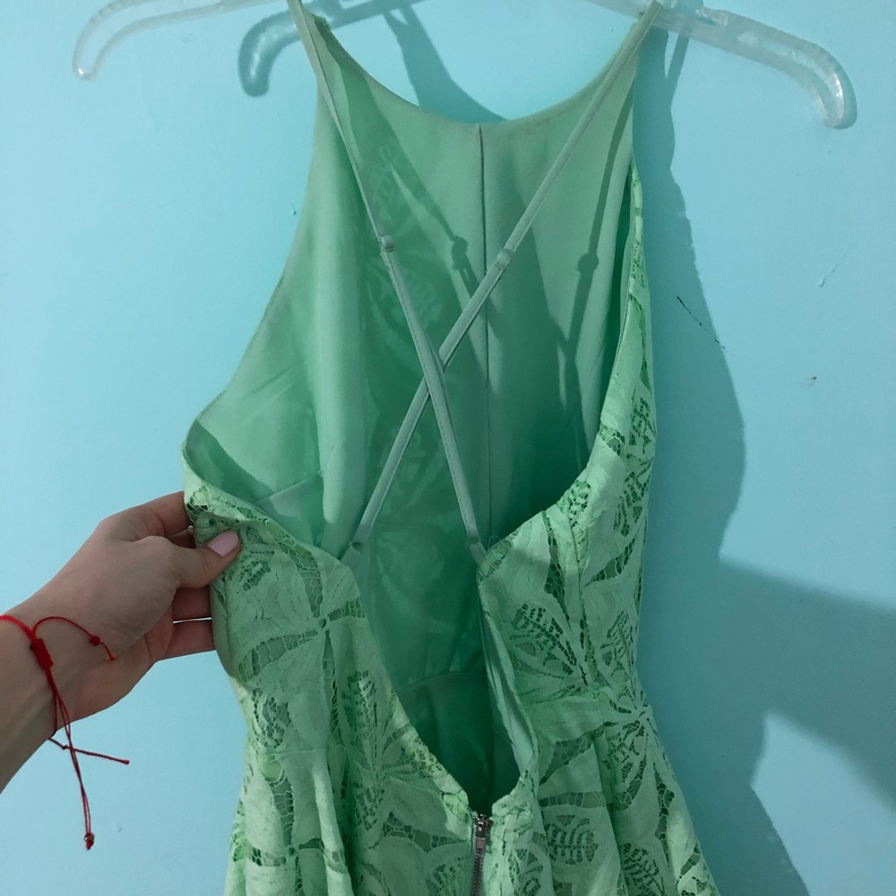 ☀️ NWOT Light Pastel Green High Low Top - Size M - Picture 5 of 12